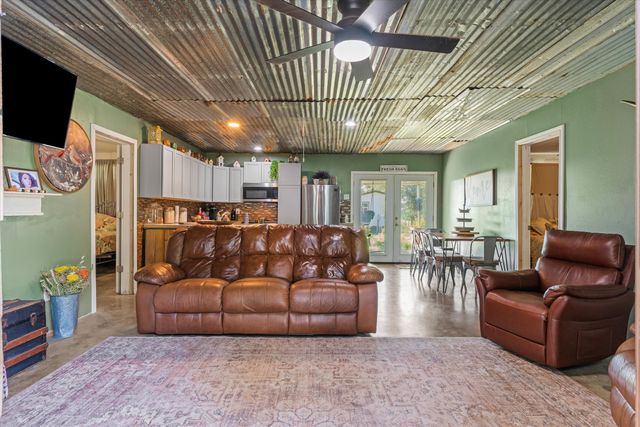161 VZ County Road 3508, Edgewood, TX 75117