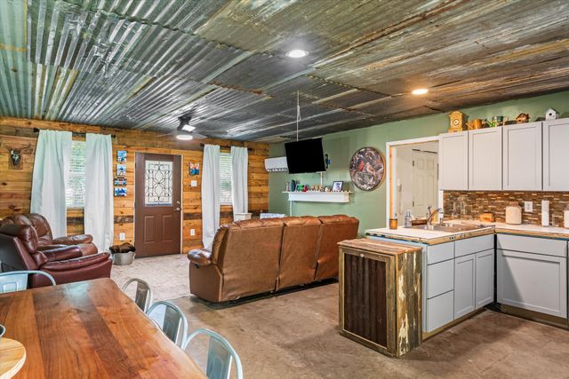 161 VZ County Road 3508, Edgewood, TX 75117