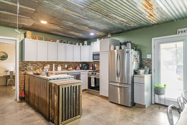 161 VZ County Road 3508, Edgewood, TX 75117