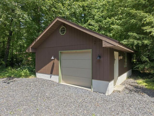 168 Bernies Drive, Eldred Twp, PA 18058