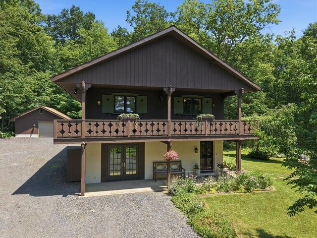 168 Bernies Drive, Eldred Twp, PA 18058