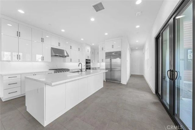 100 Draw, Irvine, CA 92618