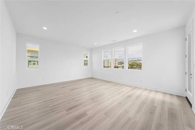 100 Draw, Irvine, CA 92618
