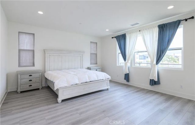 100 Draw, Irvine, CA 92618