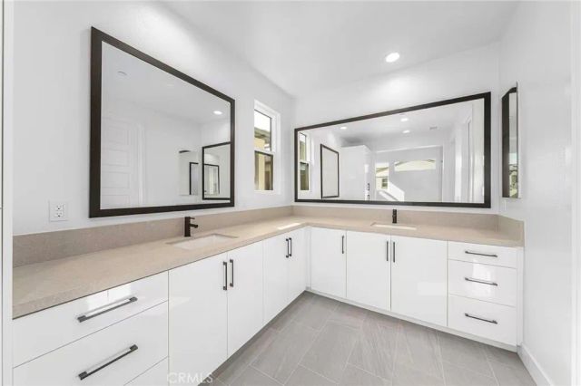 100 Draw, Irvine, CA 92618