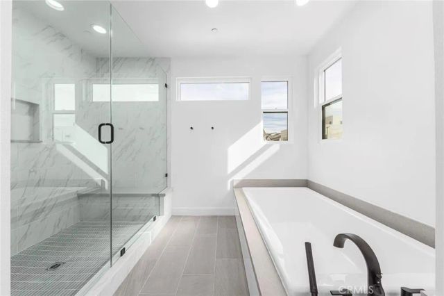100 Draw, Irvine, CA 92618