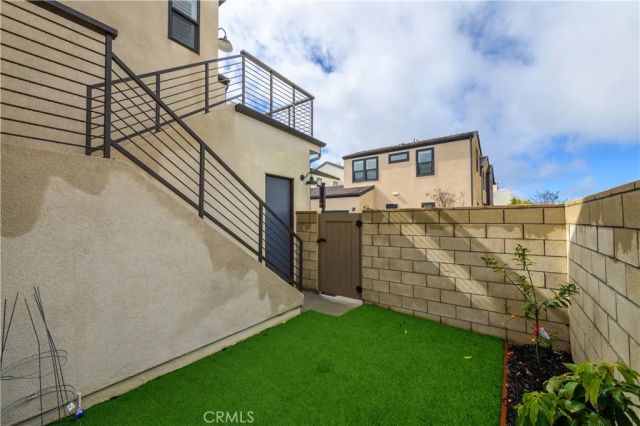 100 Draw, Irvine, CA 92618