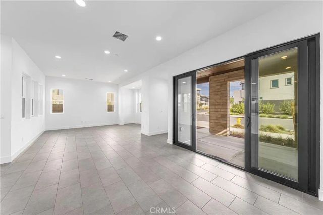 100 Draw, Irvine, CA 92618