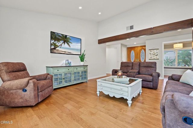 2814 Stacy Drive, Simi Valley, CA 93063