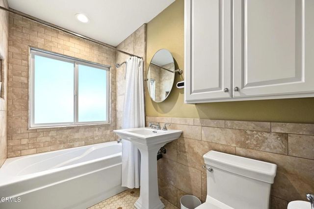 2814 Stacy Drive, Simi Valley, CA 93063