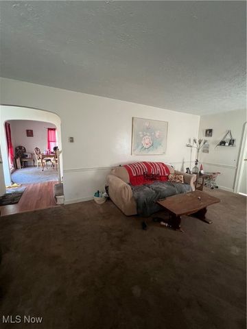 617 Moreley Avenue, Akron, OH 44320