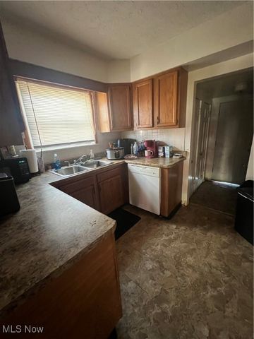 617 Moreley Avenue, Akron, OH 44320