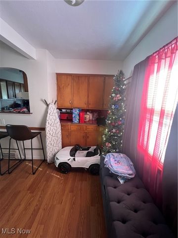 617 Moreley Avenue, Akron, OH 44320