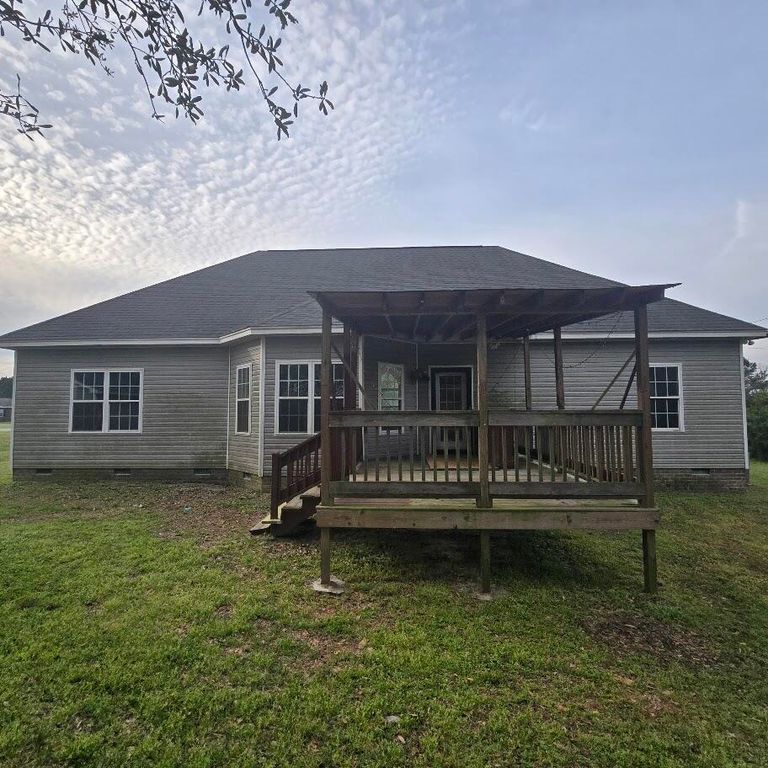 Image 4 of property listing at 815 Northwood Drive, Orangeburg, SC 29115