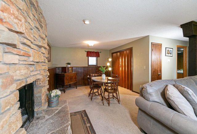 456 PLEASANT COURT, Neenah, WI 54956