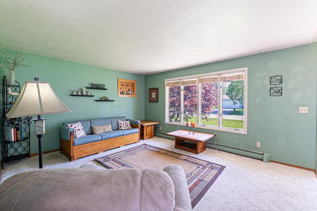 456 PLEASANT COURT, Neenah, WI 54956