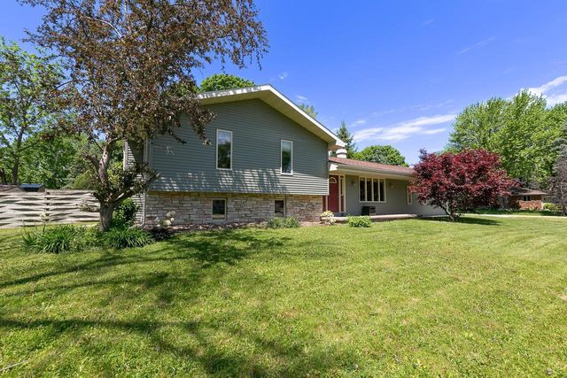 456 PLEASANT COURT, Neenah, WI 54956