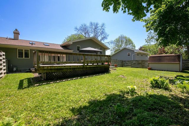 456 PLEASANT COURT, Neenah, WI 54956