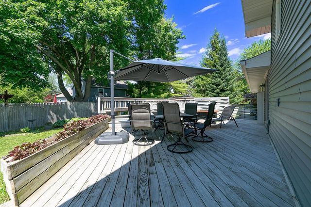 456 PLEASANT COURT, Neenah, WI 54956