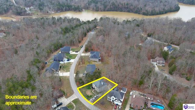 182 Woodview Drive, Brandenburg, KY 40108