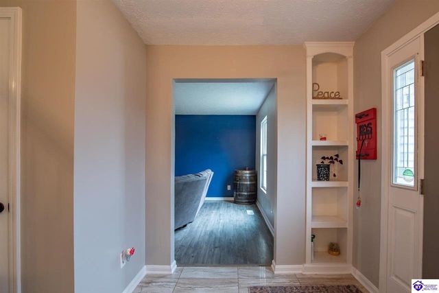 182 Woodview Drive, Brandenburg, KY 40108