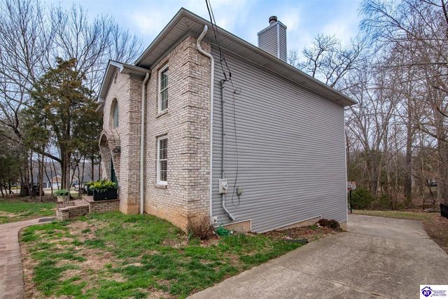 182 Woodview Drive, Brandenburg, KY 40108