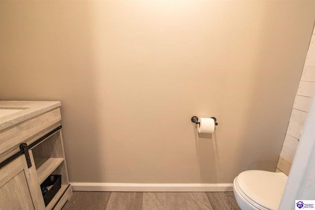 182 Woodview Drive, Brandenburg, KY 40108