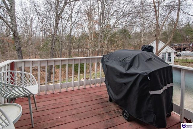 182 Woodview Drive, Brandenburg, KY 40108