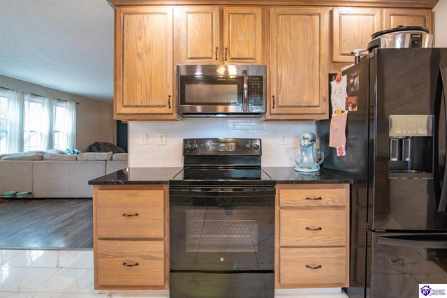 182 Woodview Drive, Brandenburg, KY 40108