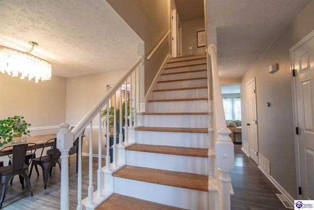 182 Woodview Drive, Brandenburg, KY 40108