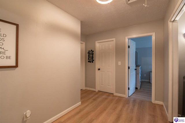 182 Woodview Drive, Brandenburg, KY 40108