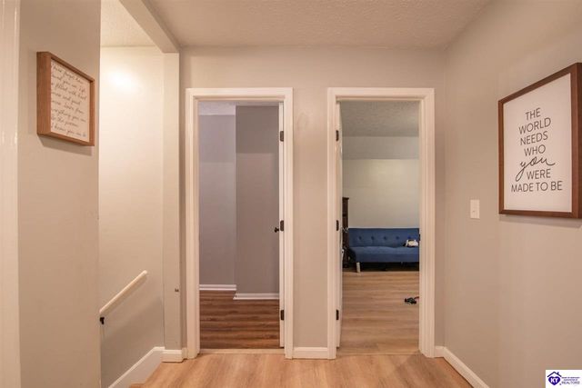 182 Woodview Drive, Brandenburg, KY 40108