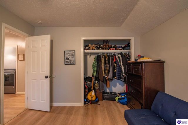 182 Woodview Drive, Brandenburg, KY 40108