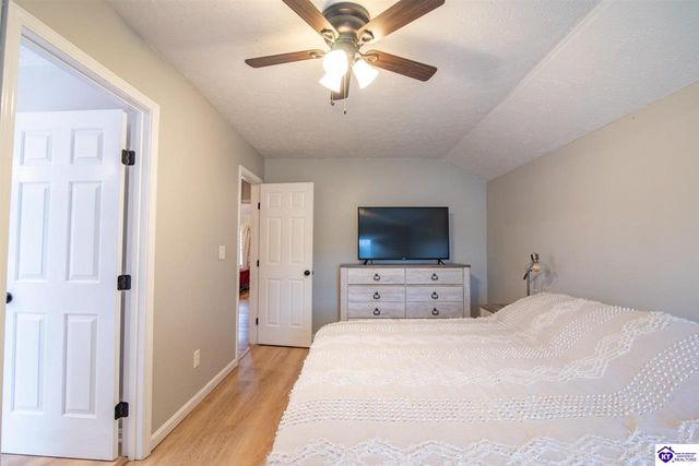 182 Woodview Drive, Brandenburg, KY 40108