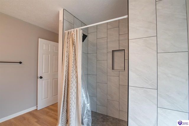 182 Woodview Drive, Brandenburg, KY 40108