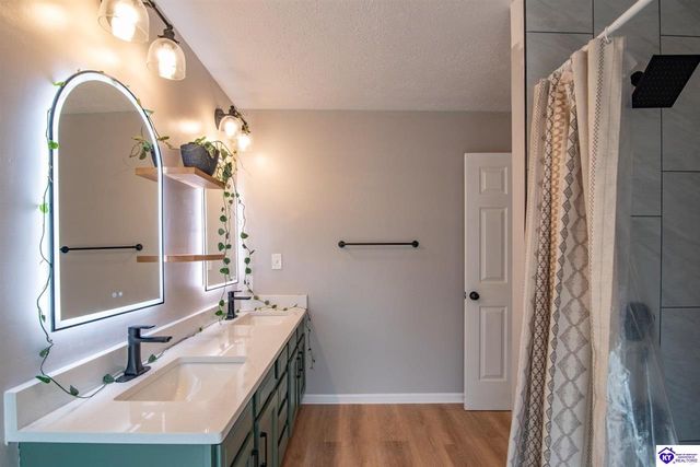 182 Woodview Drive, Brandenburg, KY 40108