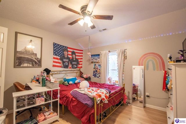 182 Woodview Drive, Brandenburg, KY 40108