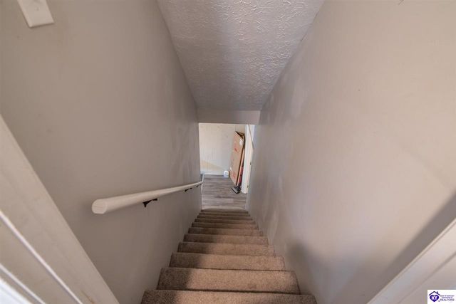 182 Woodview Drive, Brandenburg, KY 40108