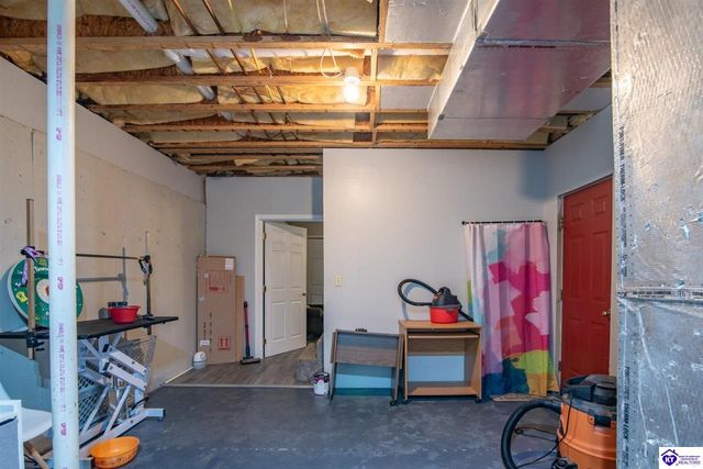 182 Woodview Drive, Brandenburg, KY 40108