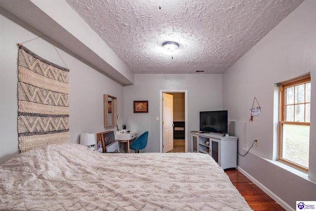 182 Woodview Drive, Brandenburg, KY 40108