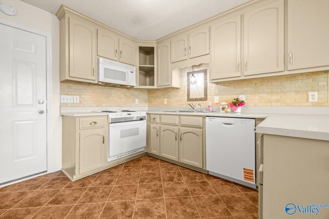 14701 Sara Beth Drive, Harvest, AL 35749
