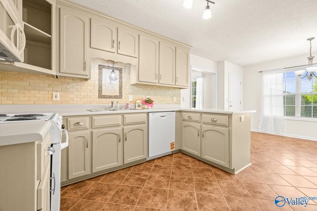 14701 Sara Beth Drive, Harvest, AL 35749