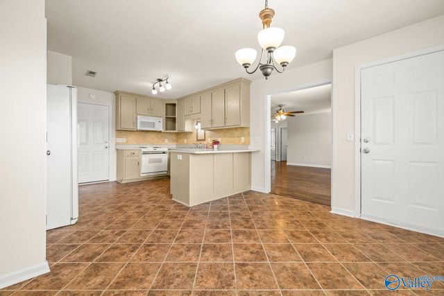 14701 Sara Beth Drive, Harvest, AL 35749