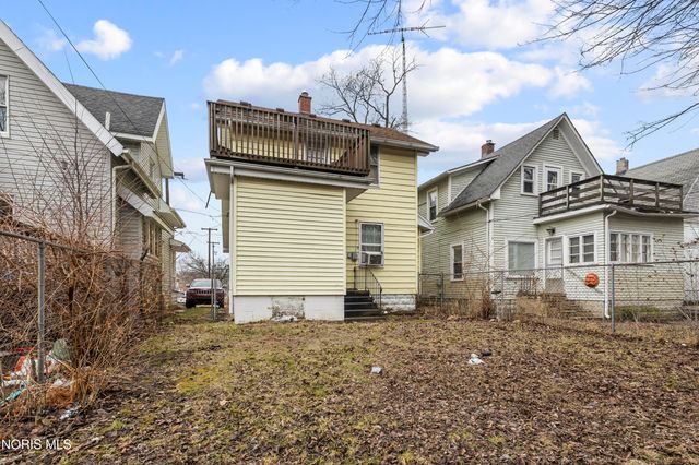 647 Carlton Street, Toledo, OH 43609