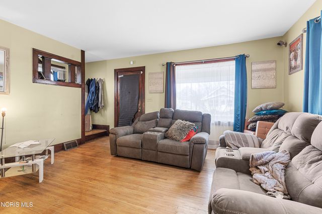 647 Carlton Street, Toledo, OH 43609