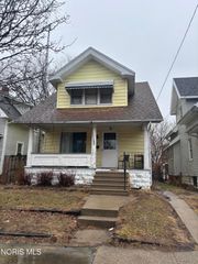 647 Carlton Street, Toledo, OH 43609