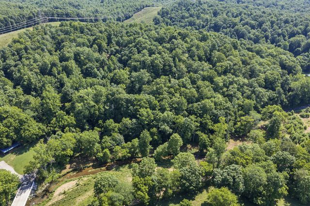0 East Blue Creek Road, Mc Ewen, TN 37101
