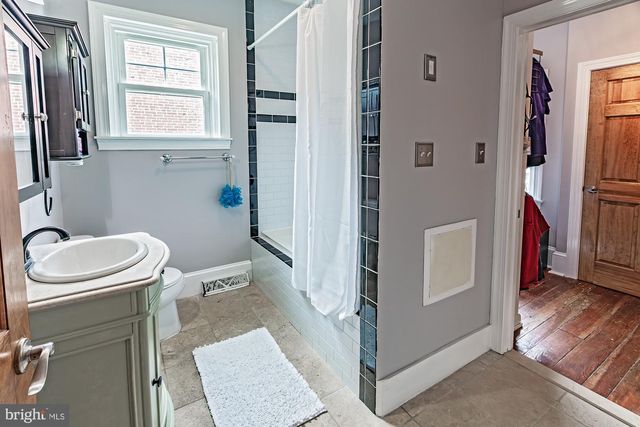 2013 DELAWARE AVE, Wilmington, DE 19806