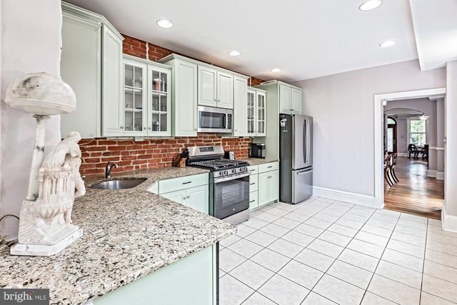 2013 DELAWARE AVE, Wilmington, DE 19806