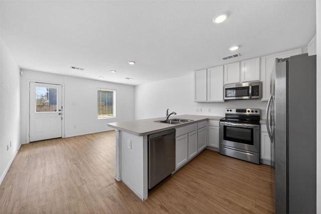 42 County Road 5201, Cleveland, TX 77327